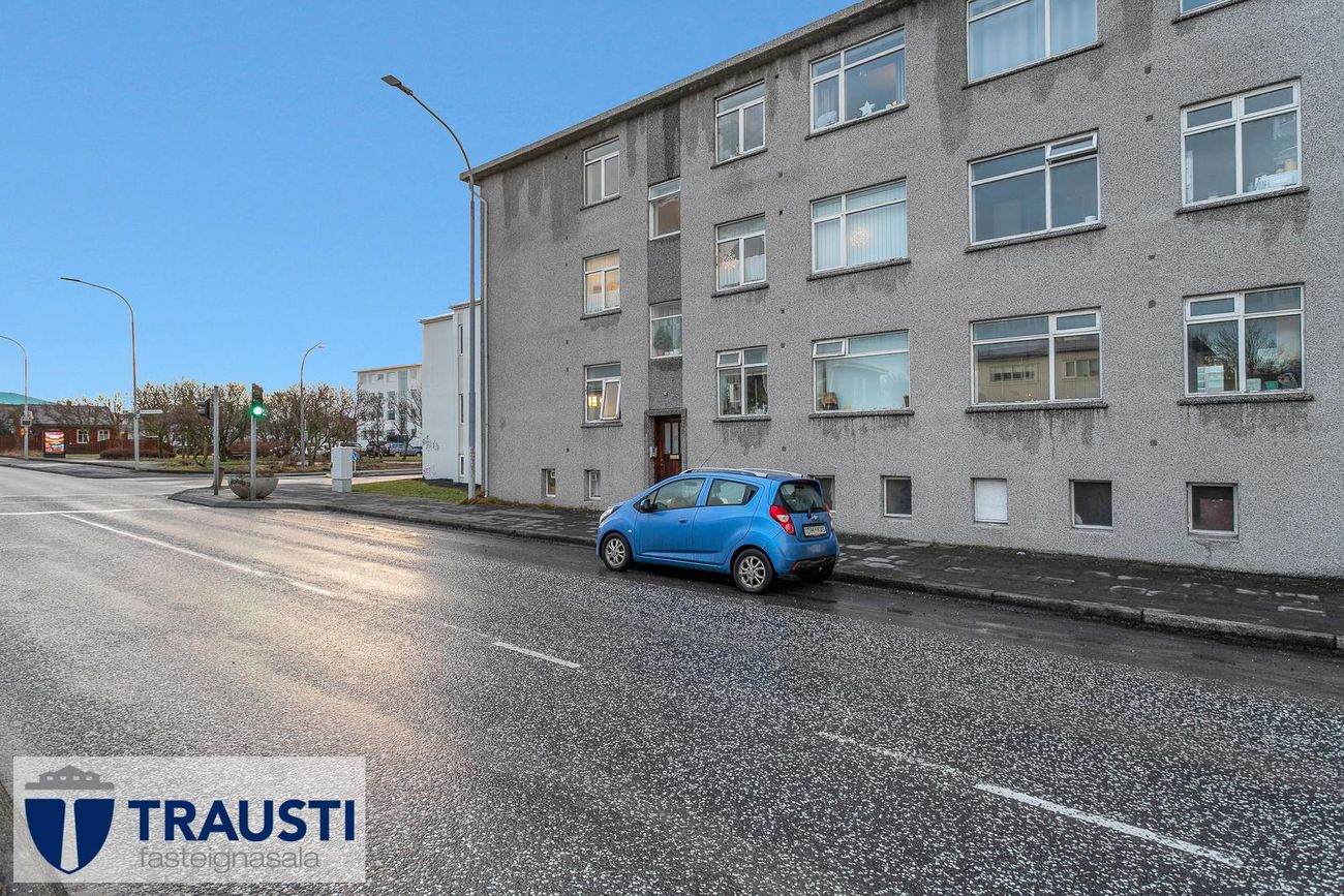 Hringbraut 97, 101 Reykjavík