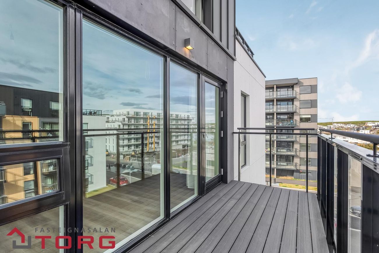 Áshamar 52 - 0404, 221 Hafnarfjörður