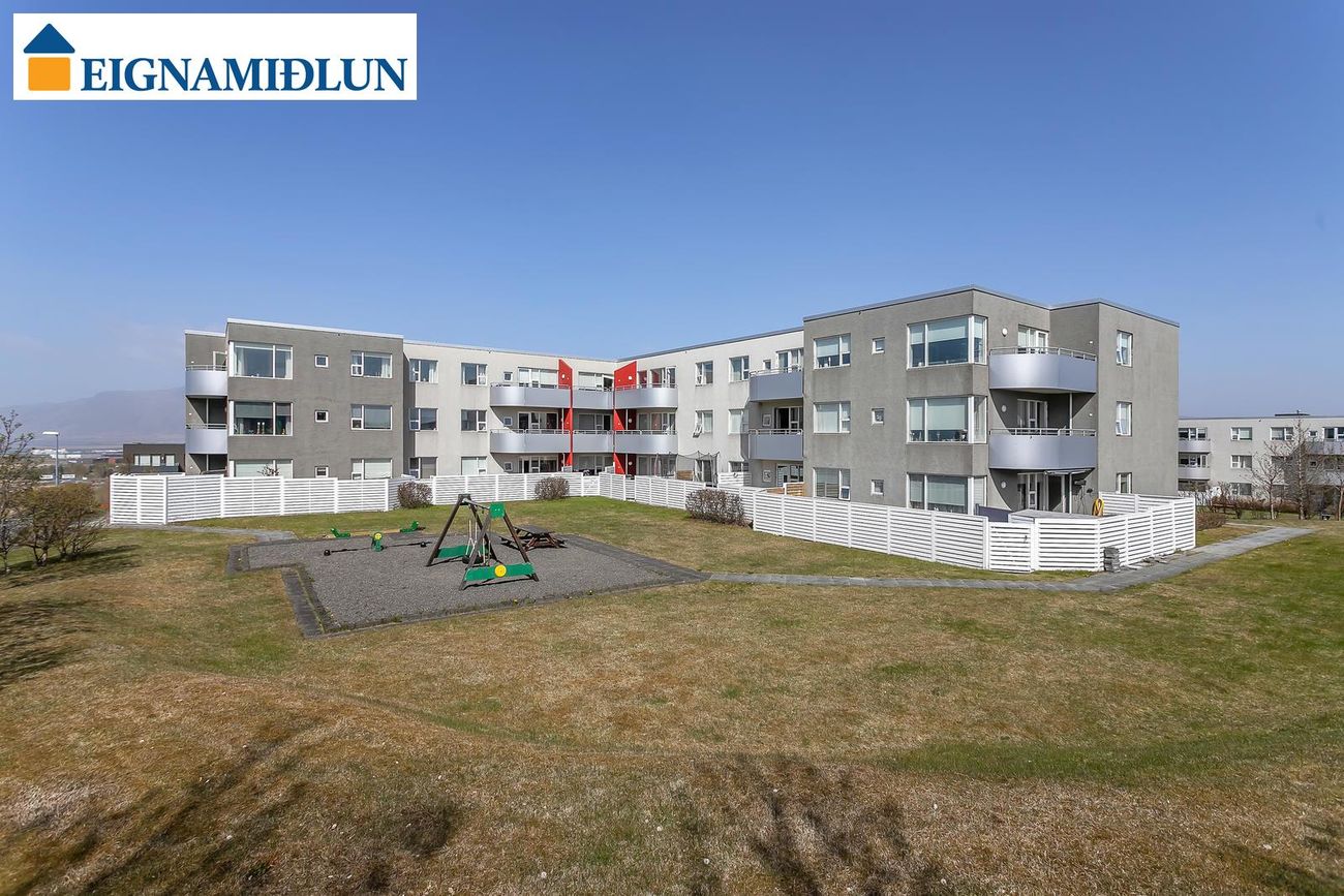 Kristnibraut 79, 113 Reykjavík