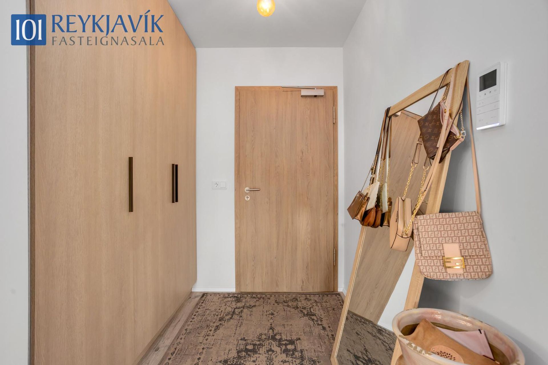 Skógarvegur 6, 103 Reykjavík