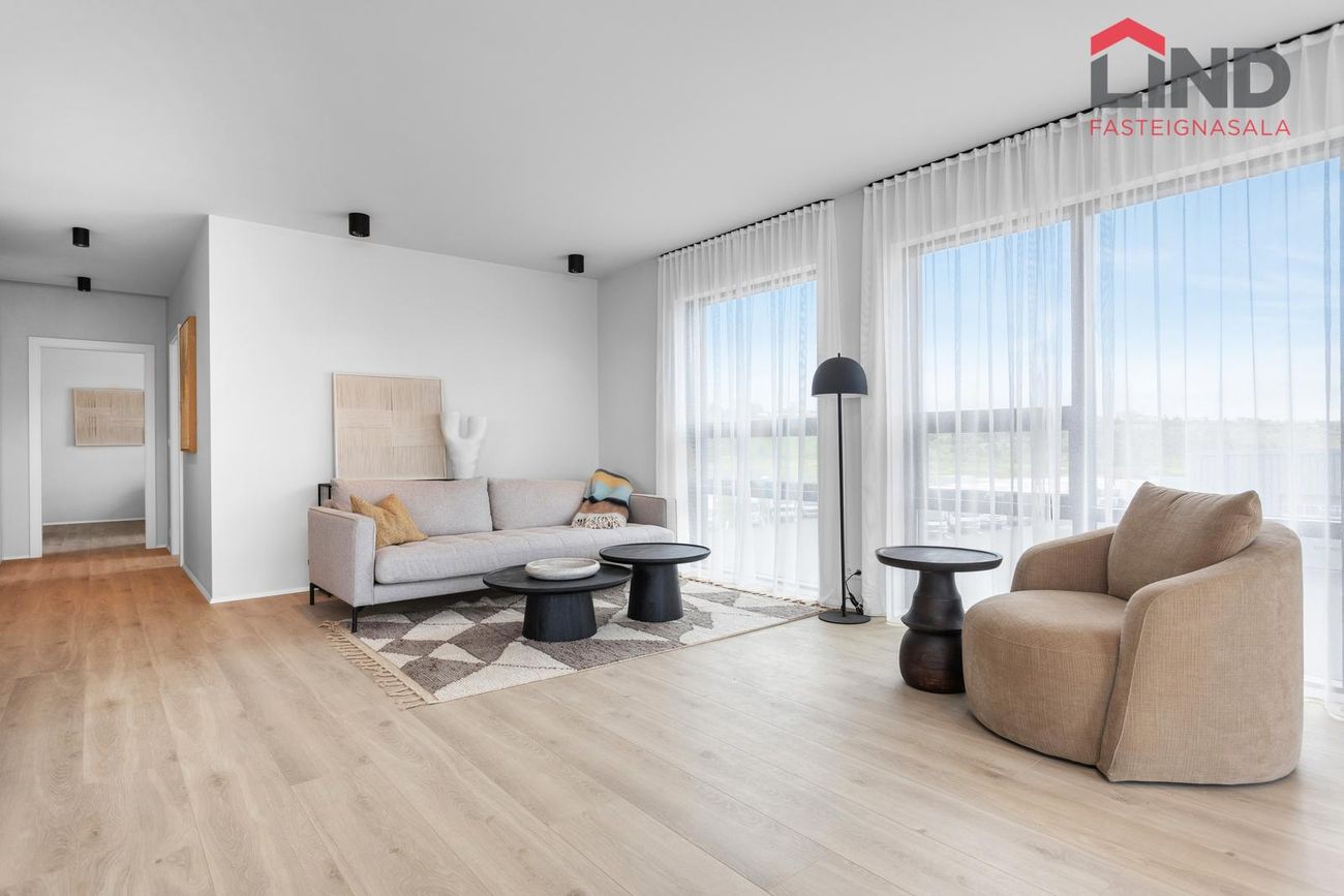 Jöfursbás 5, 112 Reykjavík