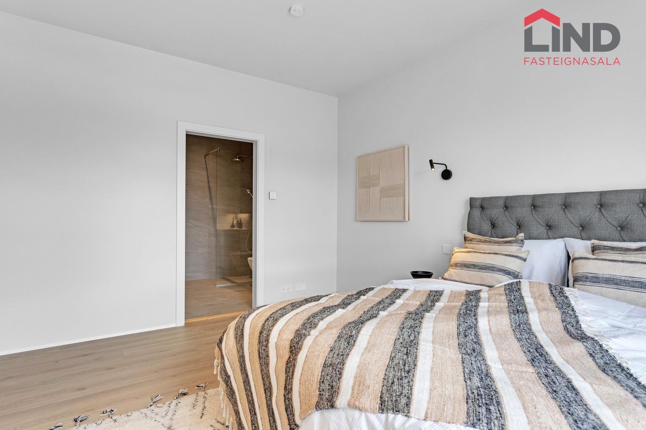 Jöfursbás 5, 112 Reykjavík