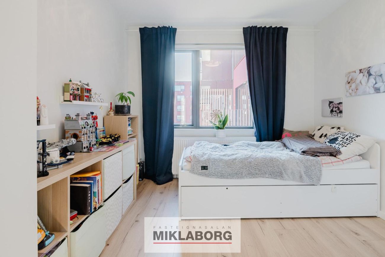 Valshlíð 2, 102 Reykjavík