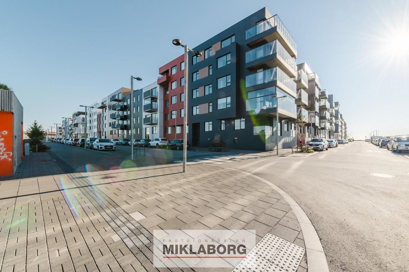 Valshlíð 2, 102 Reykjavík