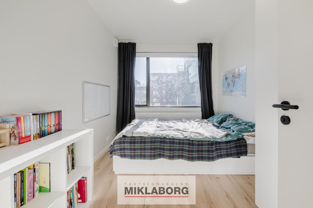 Valshlíð 2, 102 Reykjavík