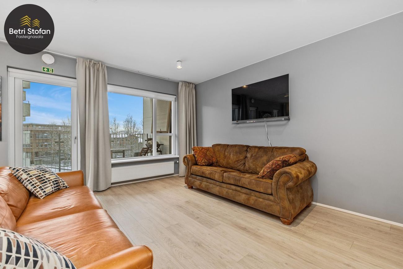 Stakkholt 4A, 105 Reykjavík