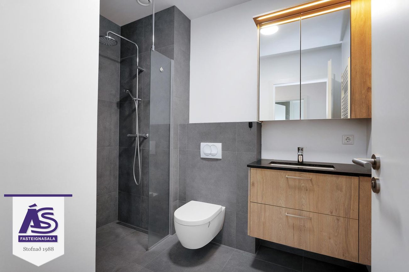 Sunnusmári 2, 201 Kópavogur