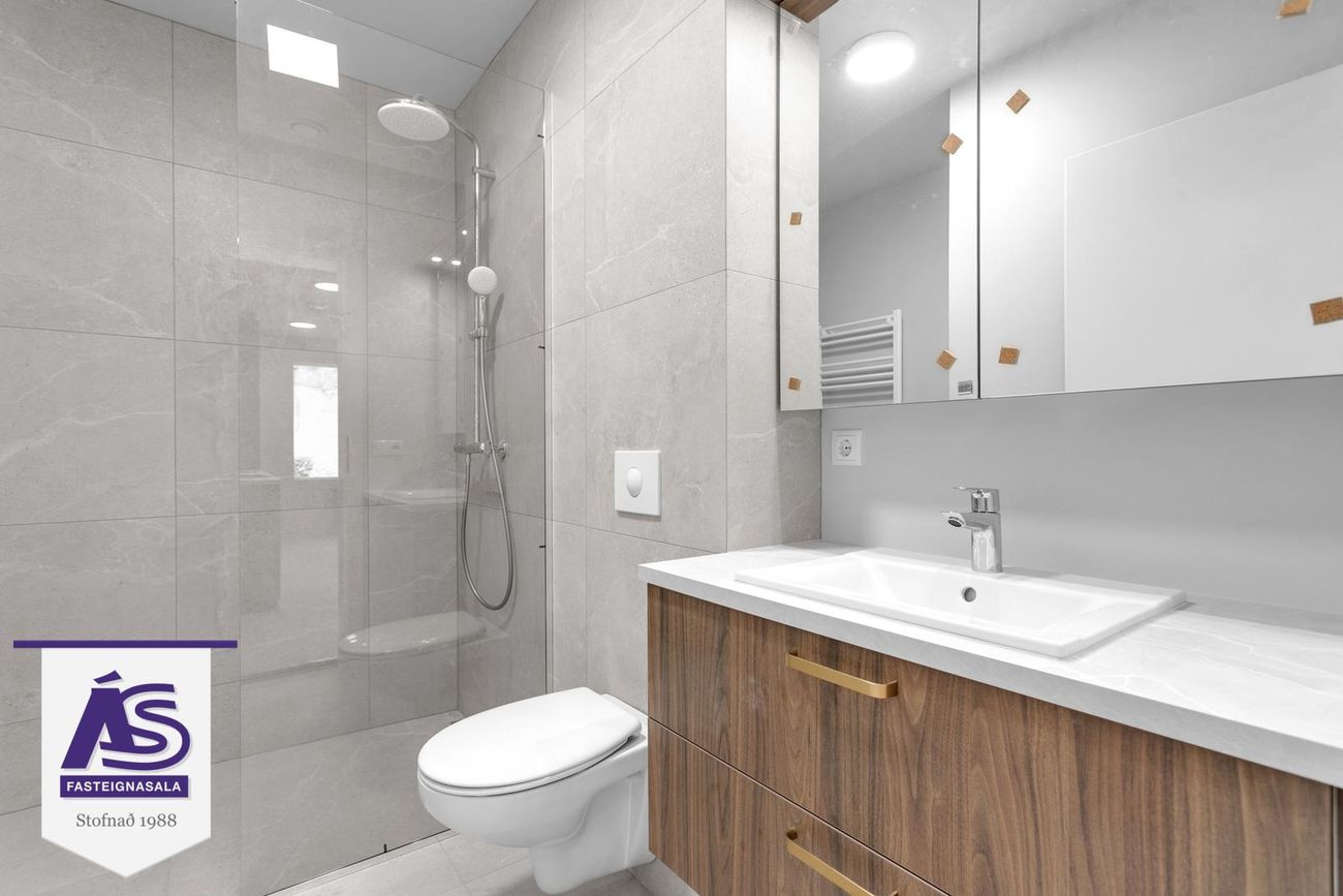 Hringhamar 31 - 0303, 221 Hafnarfjörður