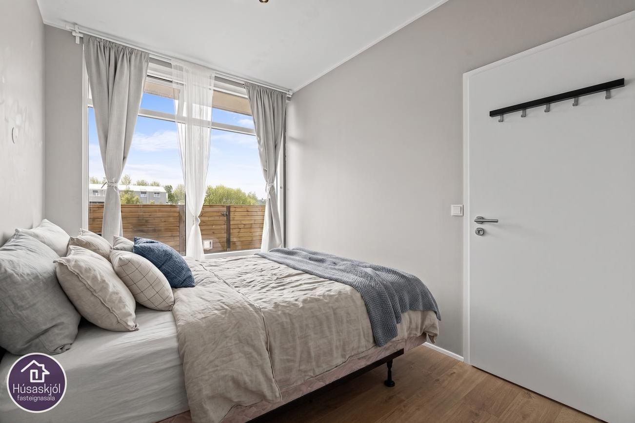 Hraunbær 102D, 110 Reykjavík