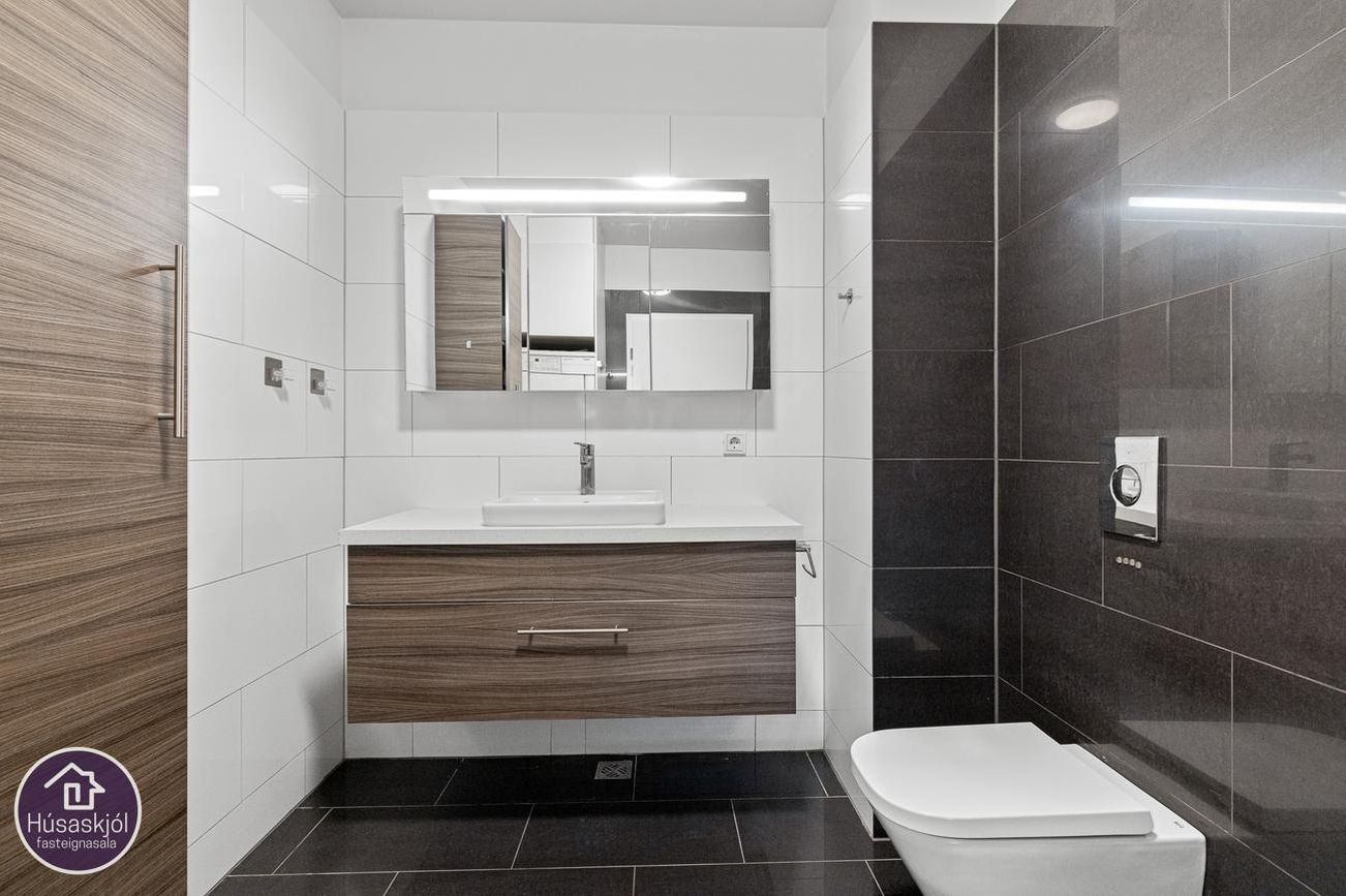 Hraunbær 102D, 110 Reykjavík