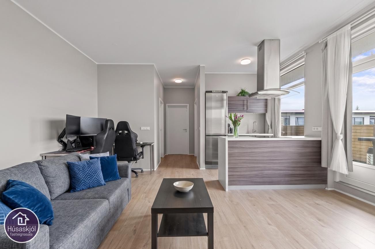 Hraunbær 102D, 110 Reykjavík