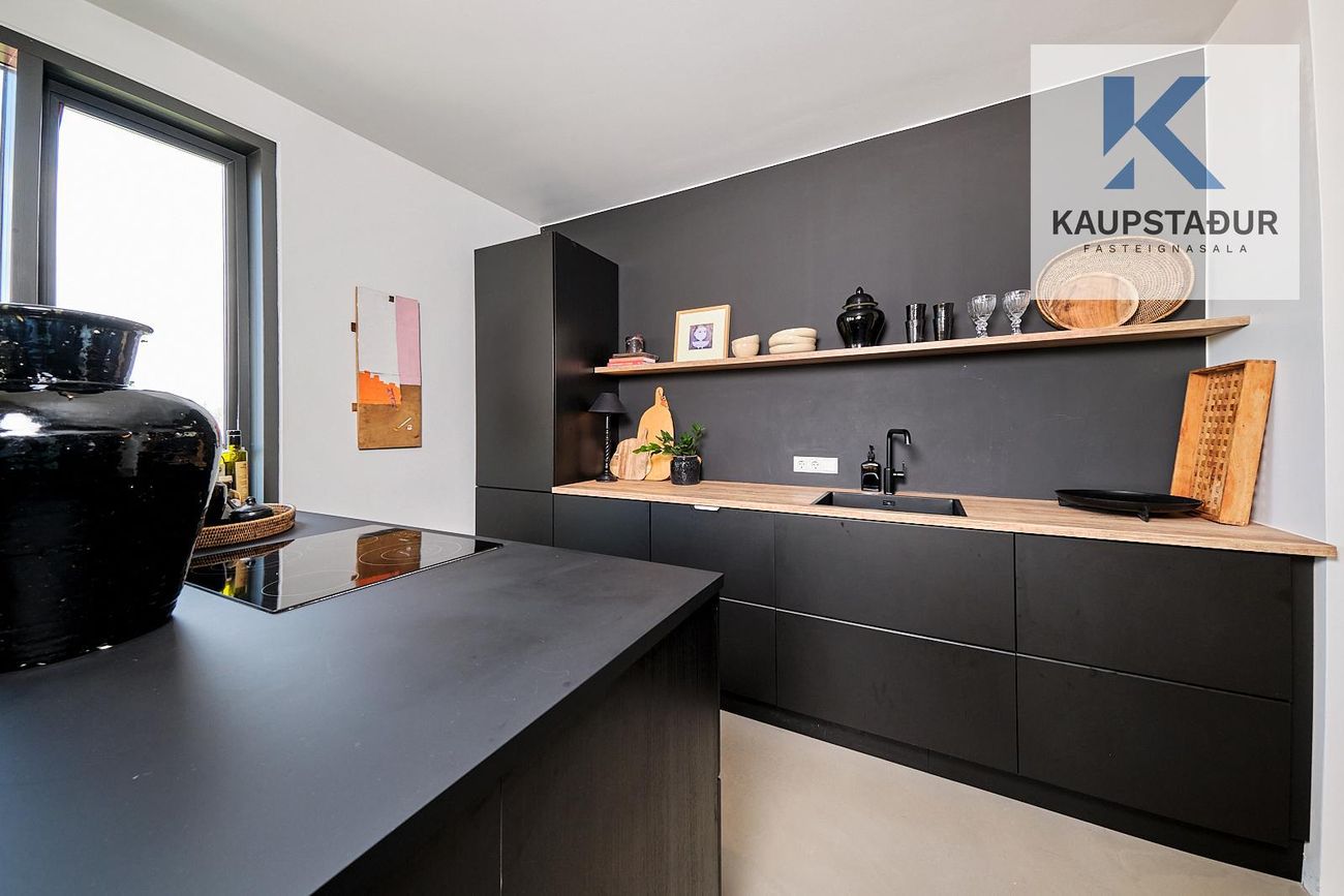 Strandgata 31 - 0401, 220 Hafnarfjörður