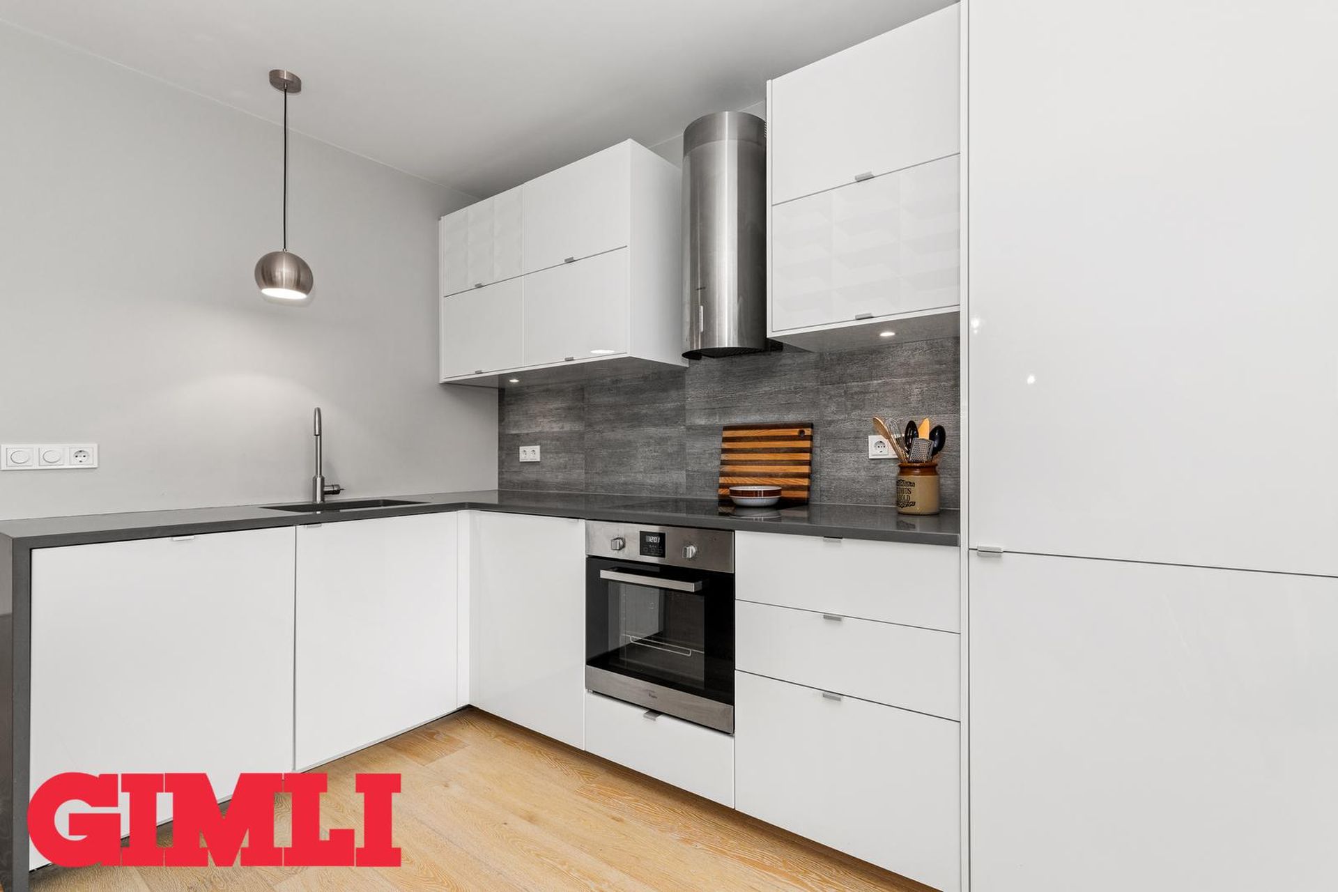 Grettisgata 32 - 0101, 101 Reykjavík