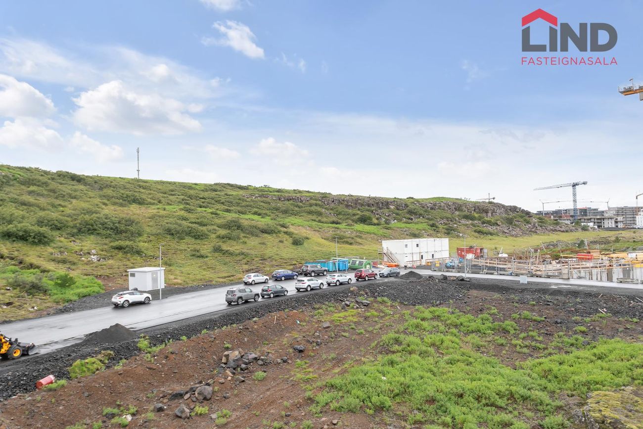 Hringhamar 37, 221 Hafnarfjörður
