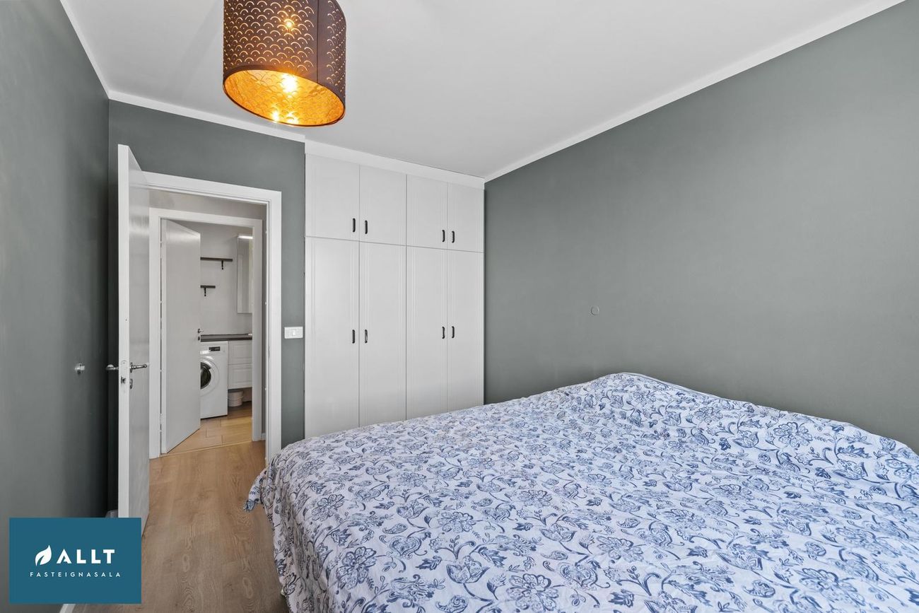 Heiðarhvammur 6, 230 Reykjanesbær