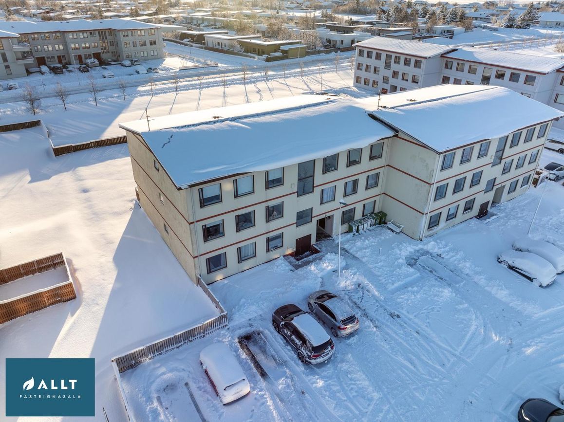 Heiðarhvammur 6, 230 Reykjanesbær