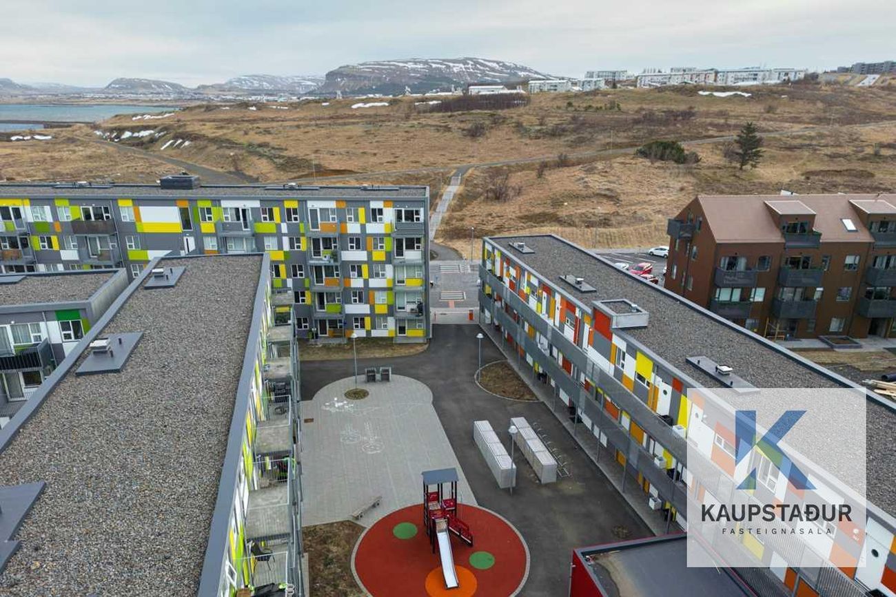 Jöfursbás 11B, 112 Reykjavík