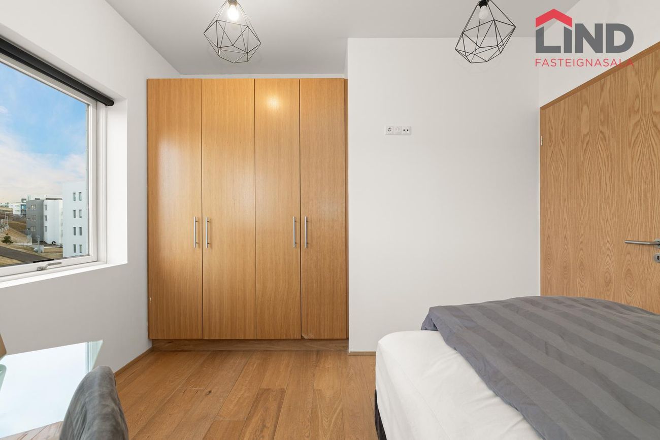 Holtsvegur 25 23-25 - 0402, 210 Garðabær