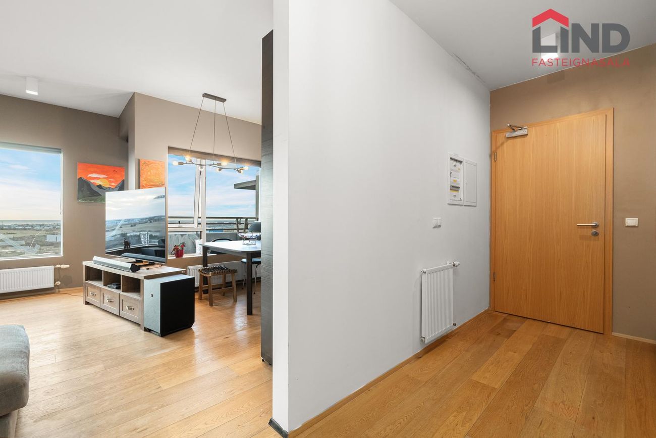 Holtsvegur 25 23-25 - 0402, 210 Garðabær