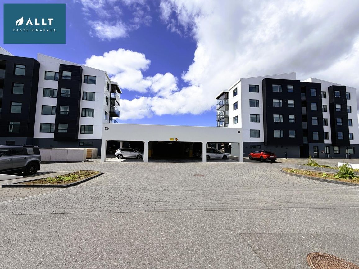Asparlaut 24, 230 Reykjanesbær
