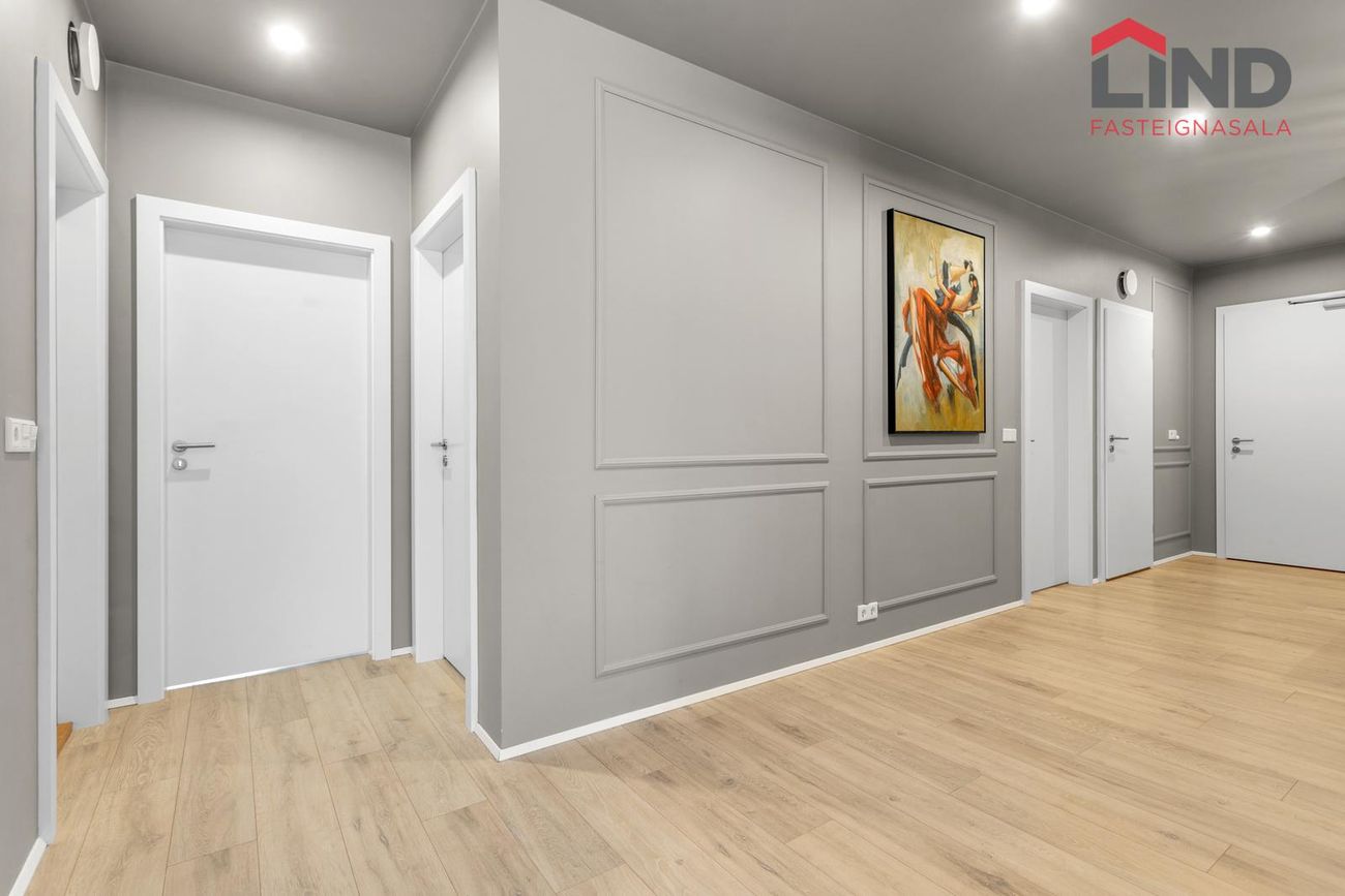 Vinastræti 8 - 0305, 210 Garðabær