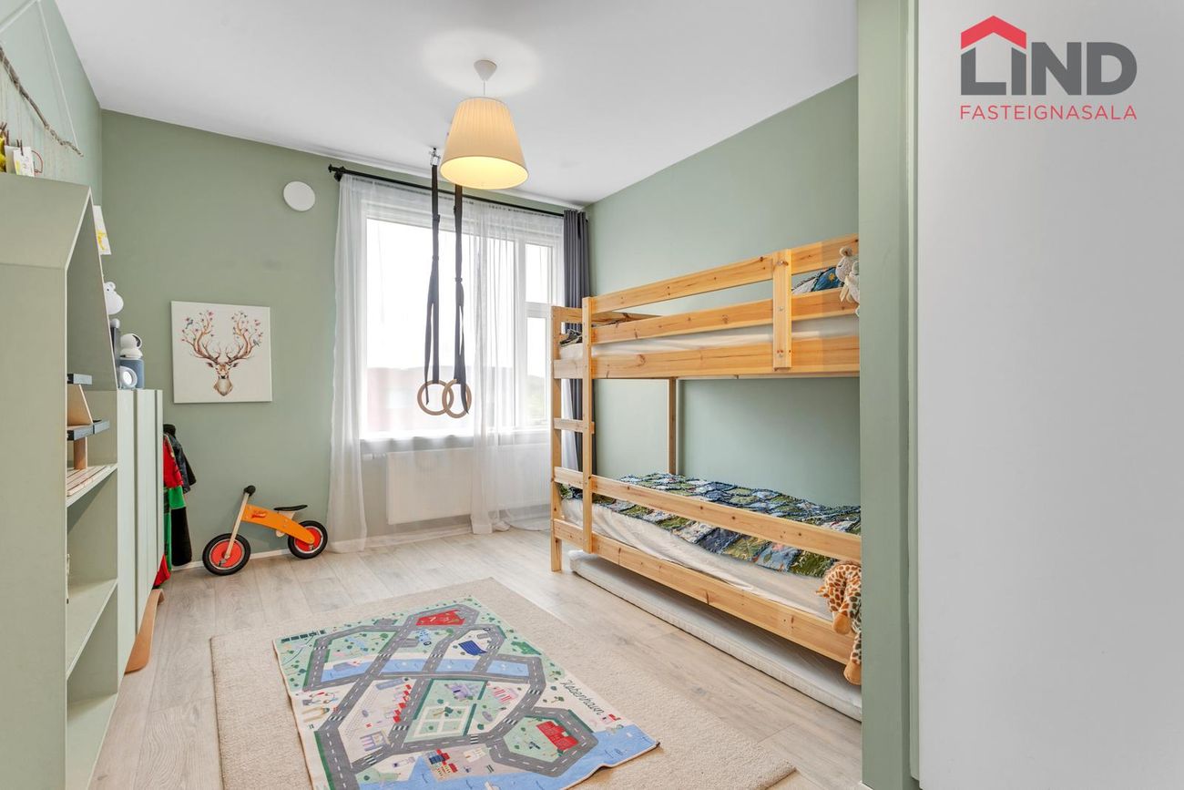 Vinastræti 8 - 0305, 210 Garðabær