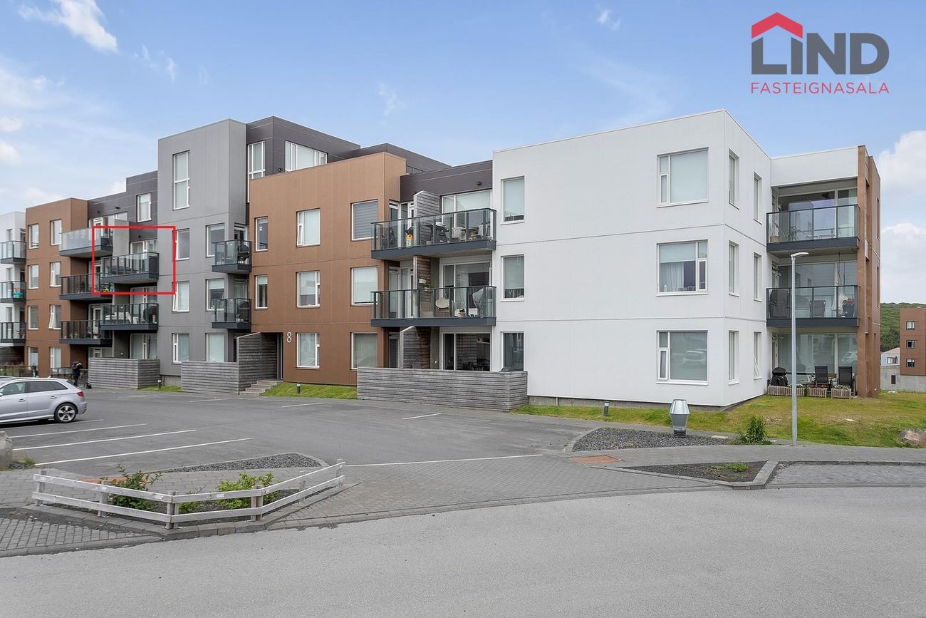 Vinastræti 8 - 0305, 210 Garðabær