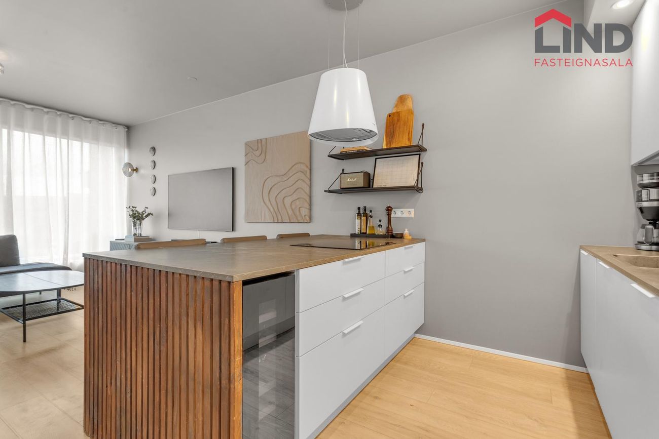 Vinastræti 8 - 0305, 210 Garðabær