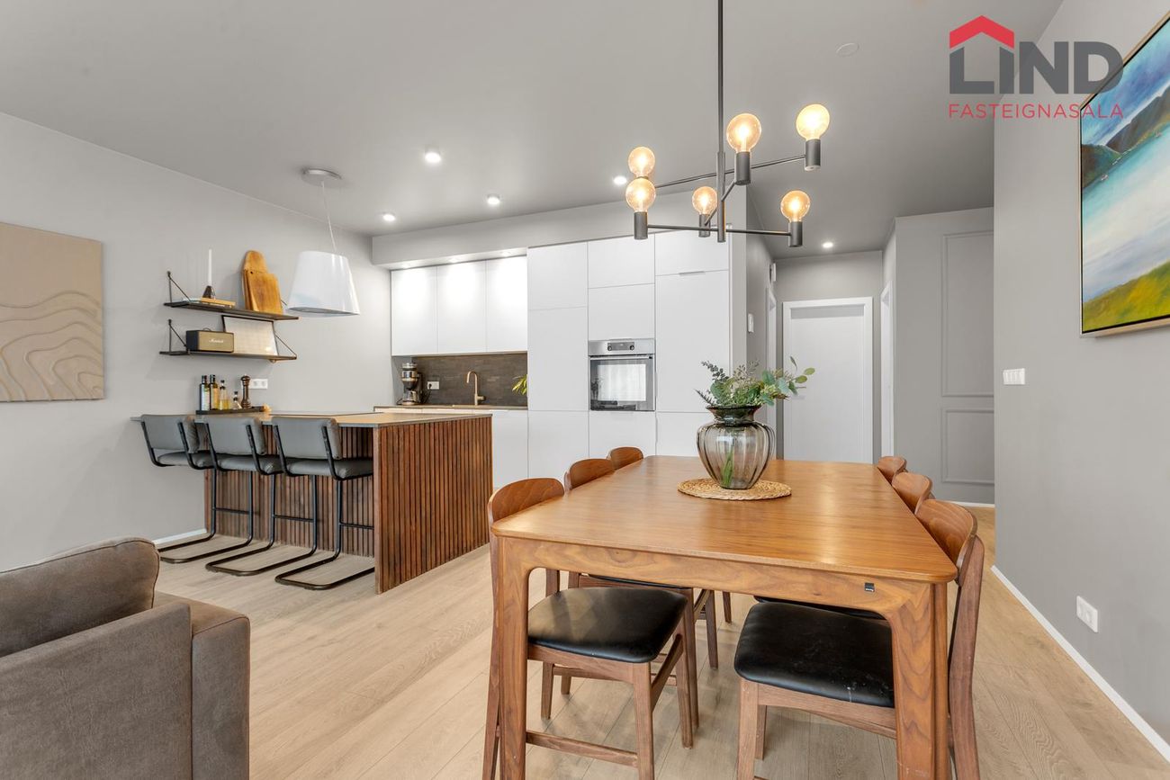 Vinastræti 8 - 0305, 210 Garðabær