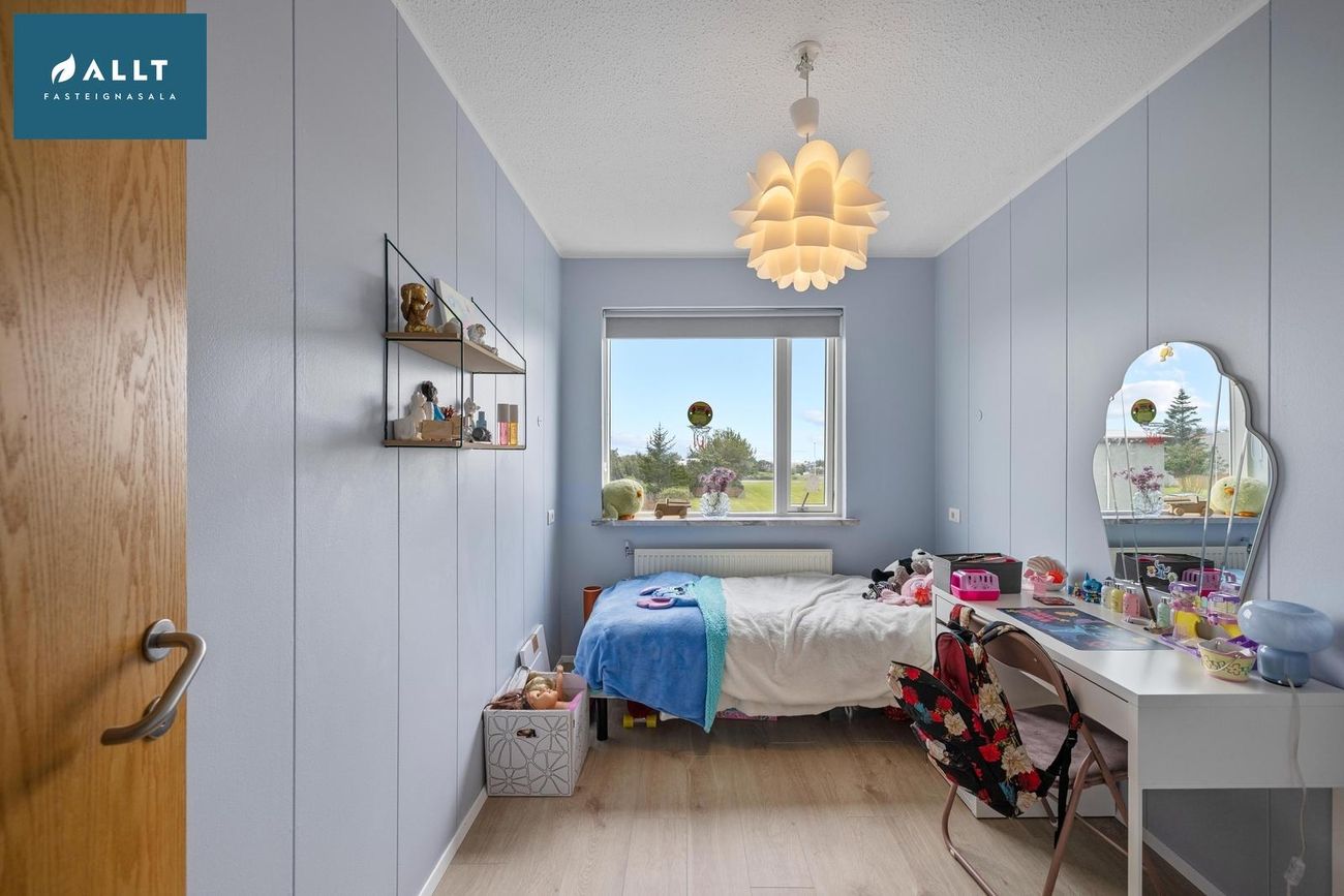 Heiðarhvammur 9, 230 Reykjanesbær