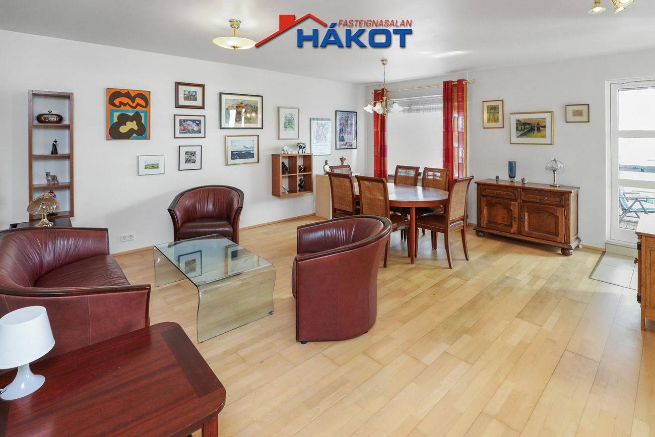 Stillholt 19 - 0601, 300 Akranes