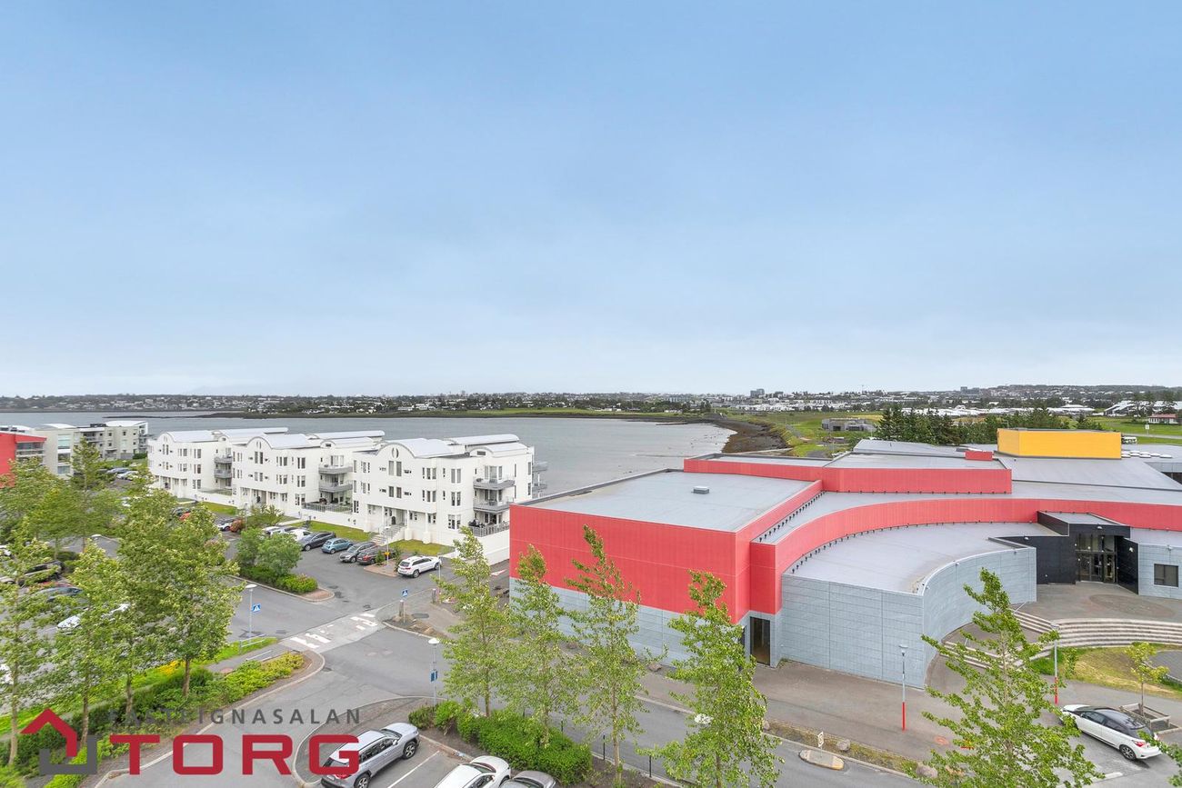 Strikið 4, 210 Garðabær