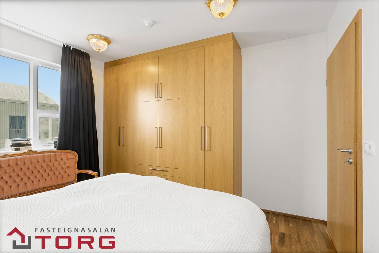 Strikið 4, 210 Garðabær