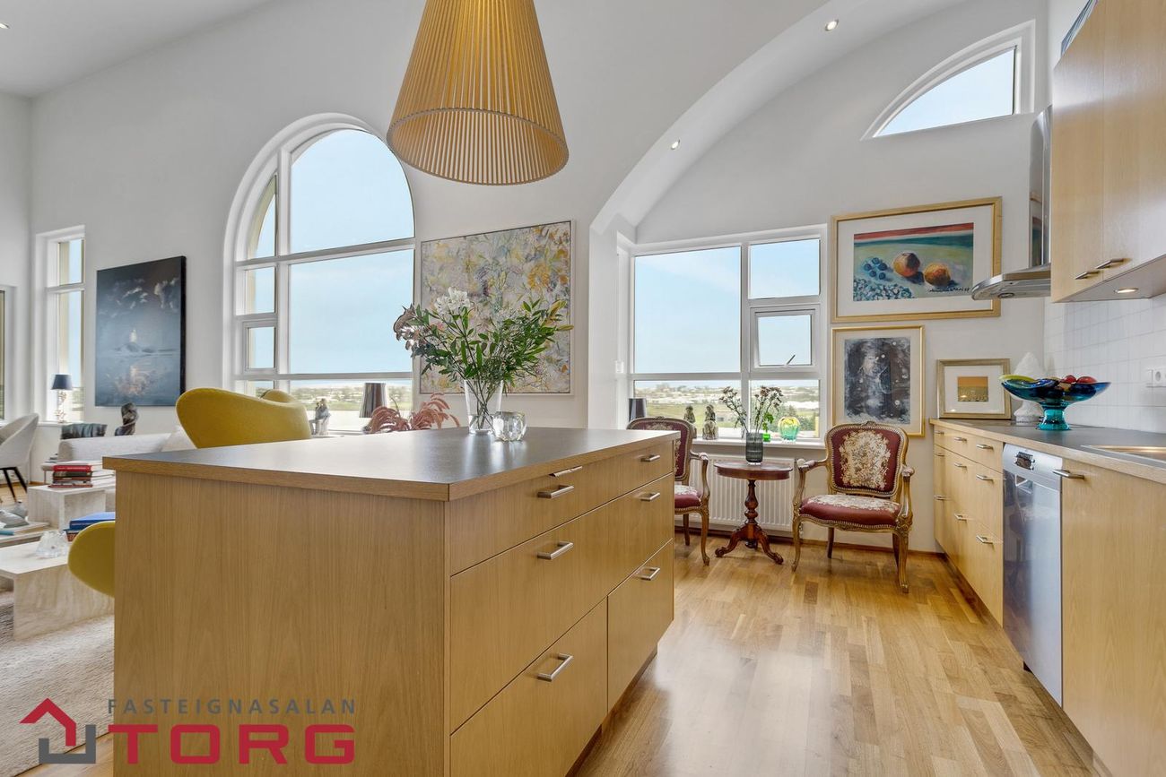 Strikið 4, 210 Garðabær