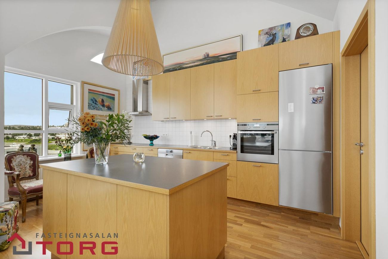 Strikið 4, 210 Garðabær