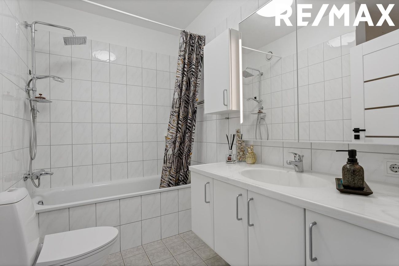 Burknavellir 17A, 221 Hafnarfjörður