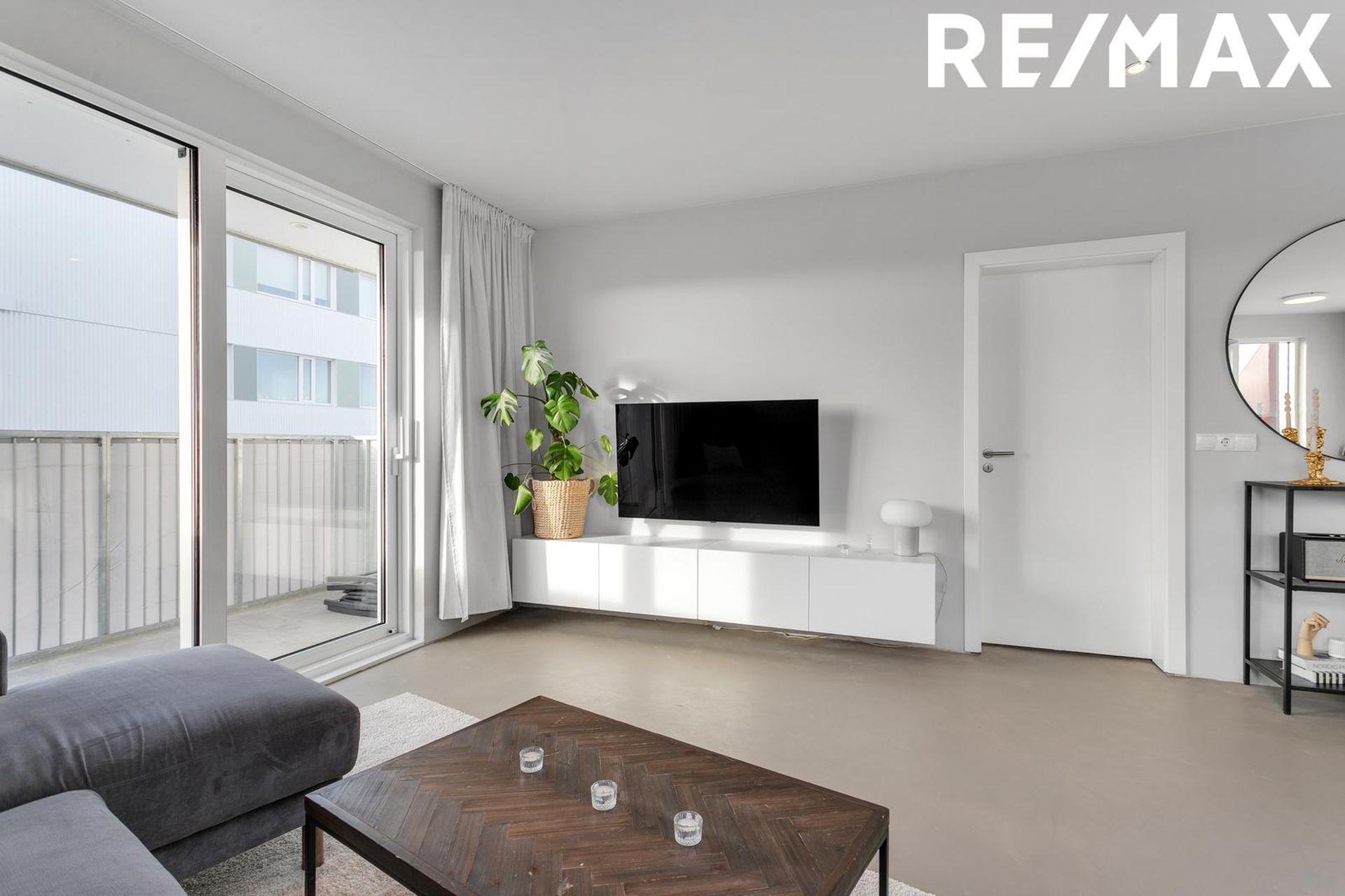 Rökkvatjörn 1, 113 Reykjavík