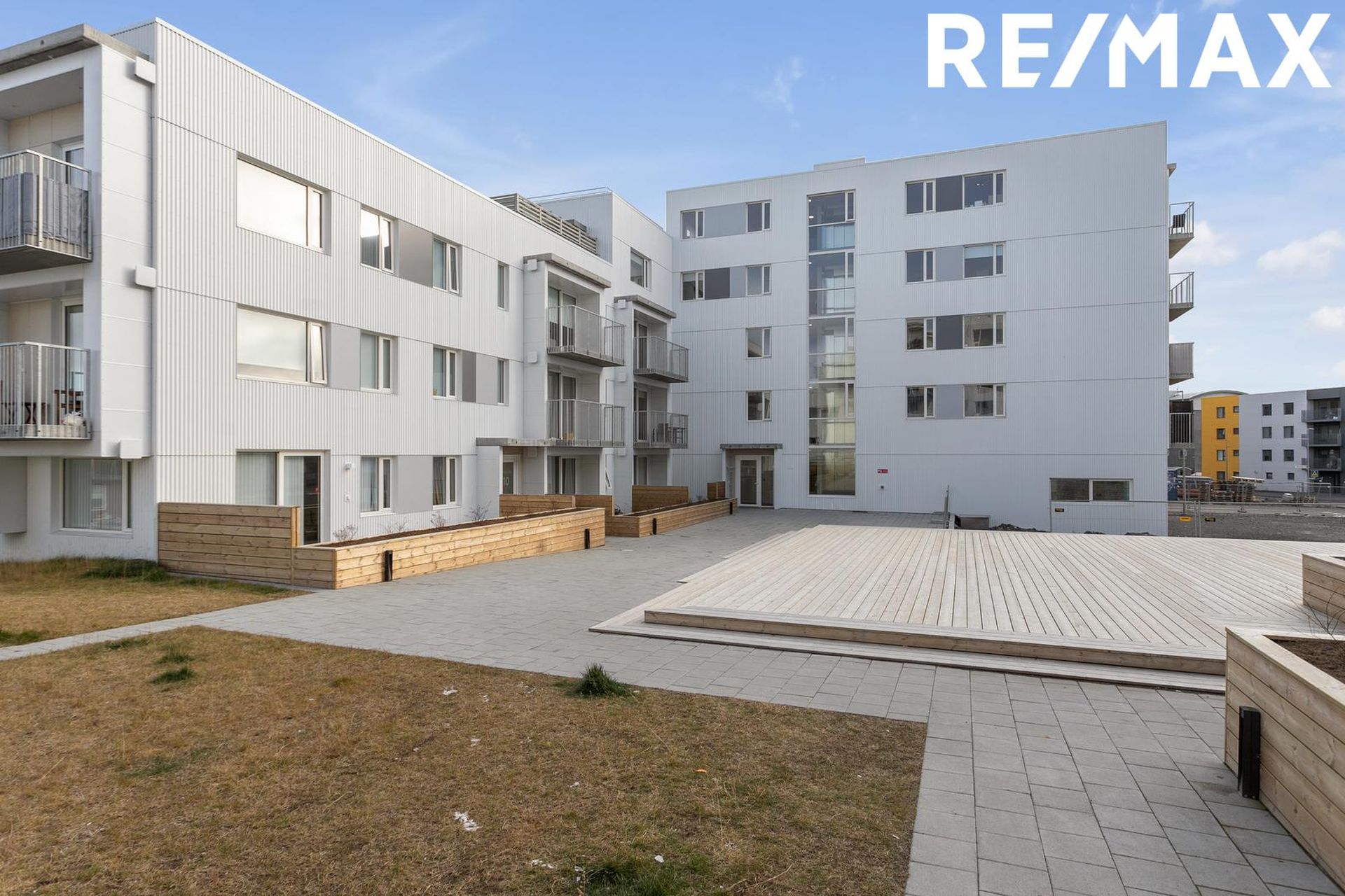 Rökkvatjörn 1, 113 Reykjavík