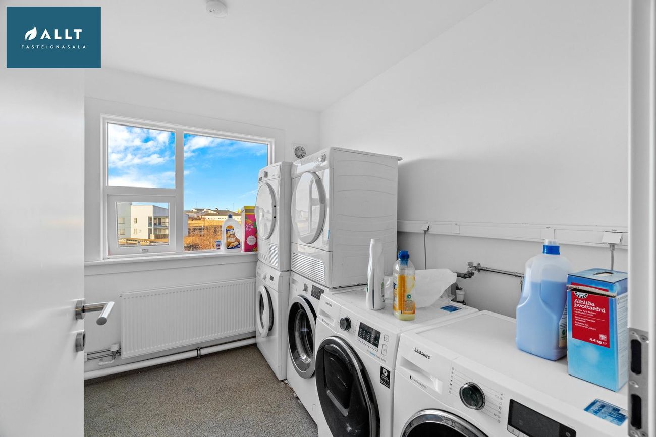 Breiðbraut 670A, 262 Reykjanesbær