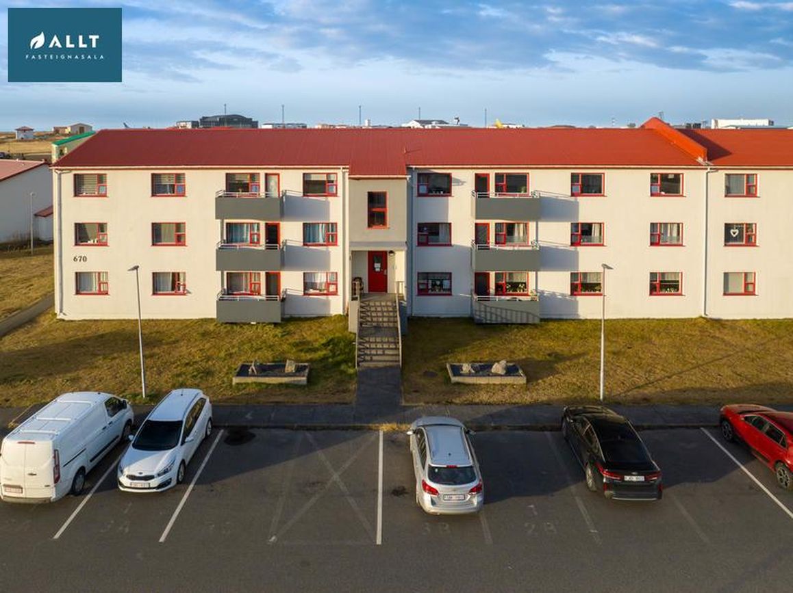 Breiðbraut 670A, 262 Reykjanesbær