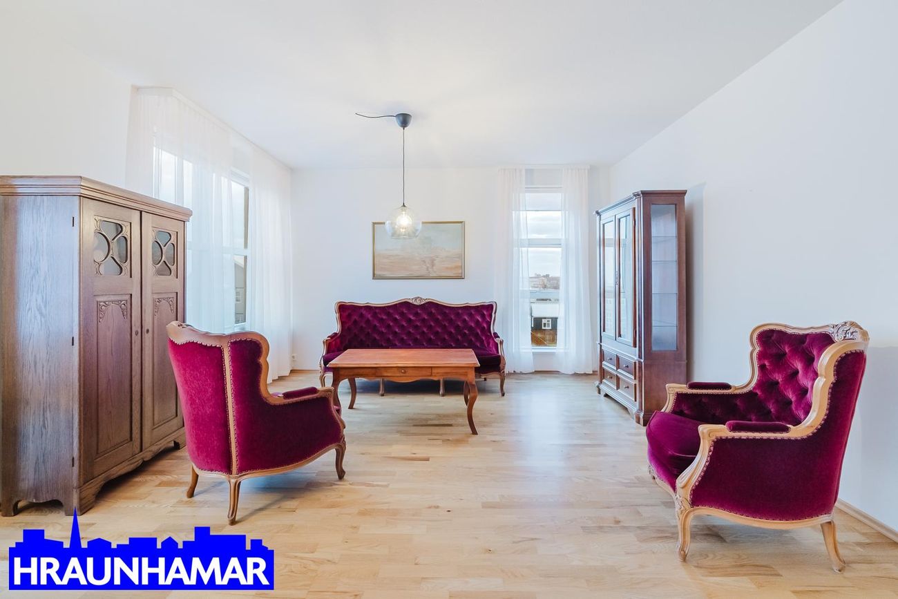 Aðalgata 1 - 0304, 230 Reykjanesbær