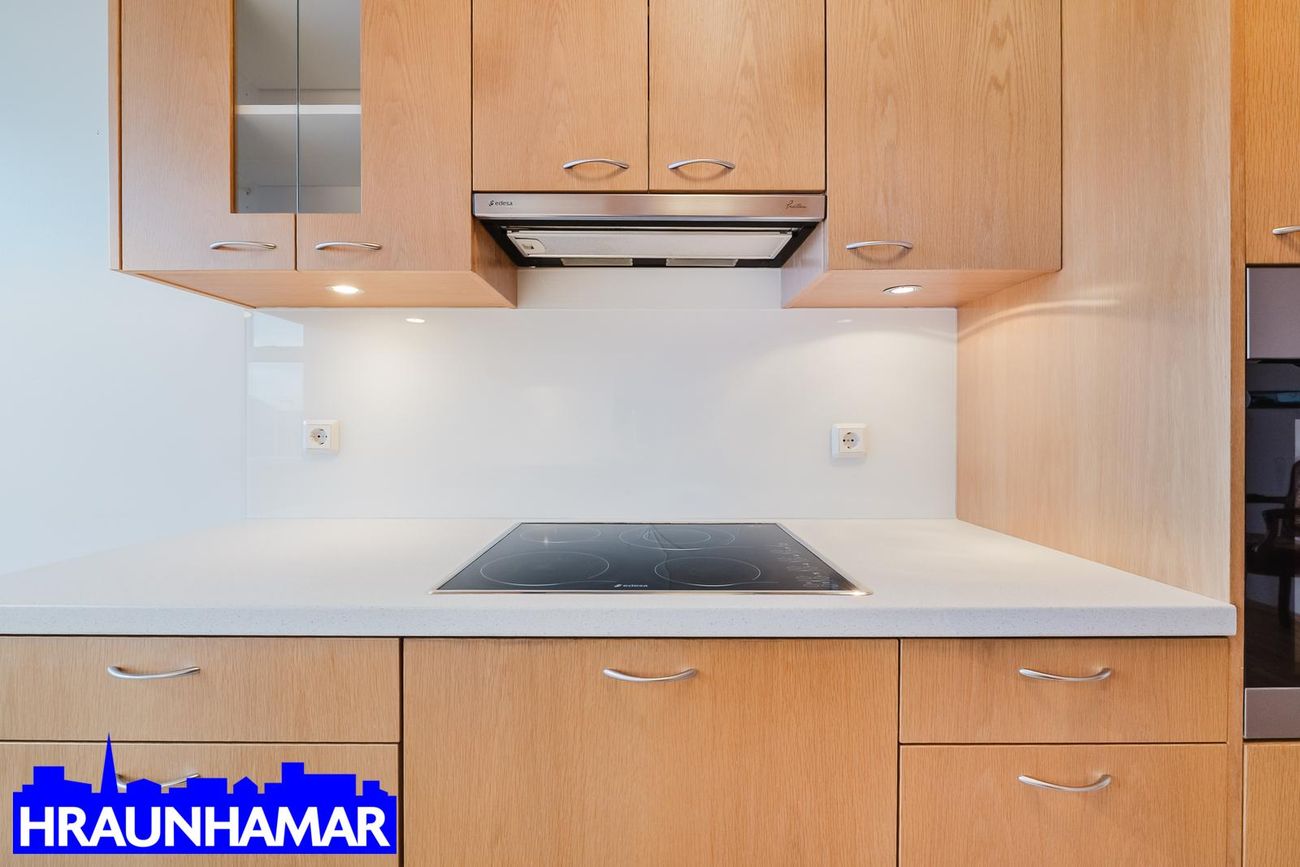 Aðalgata 1 - 0304, 230 Reykjanesbær