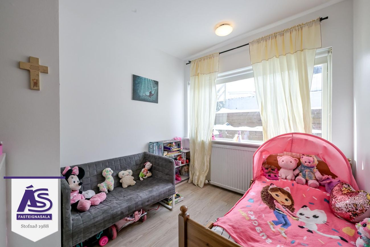 Fagrakinn 23 - 0001, 220 Hafnarfjörður