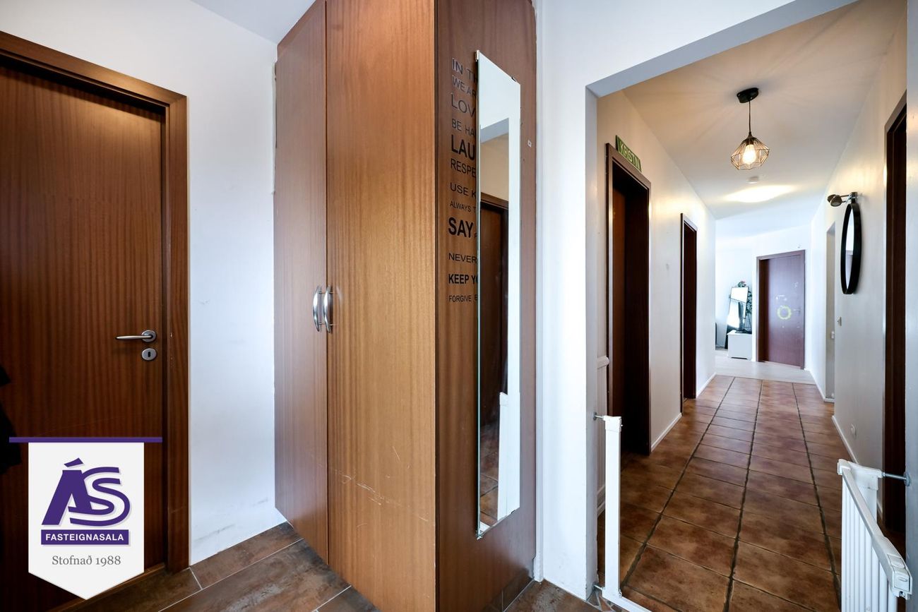 Fagrakinn 23 - 0001, 220 Hafnarfjörður