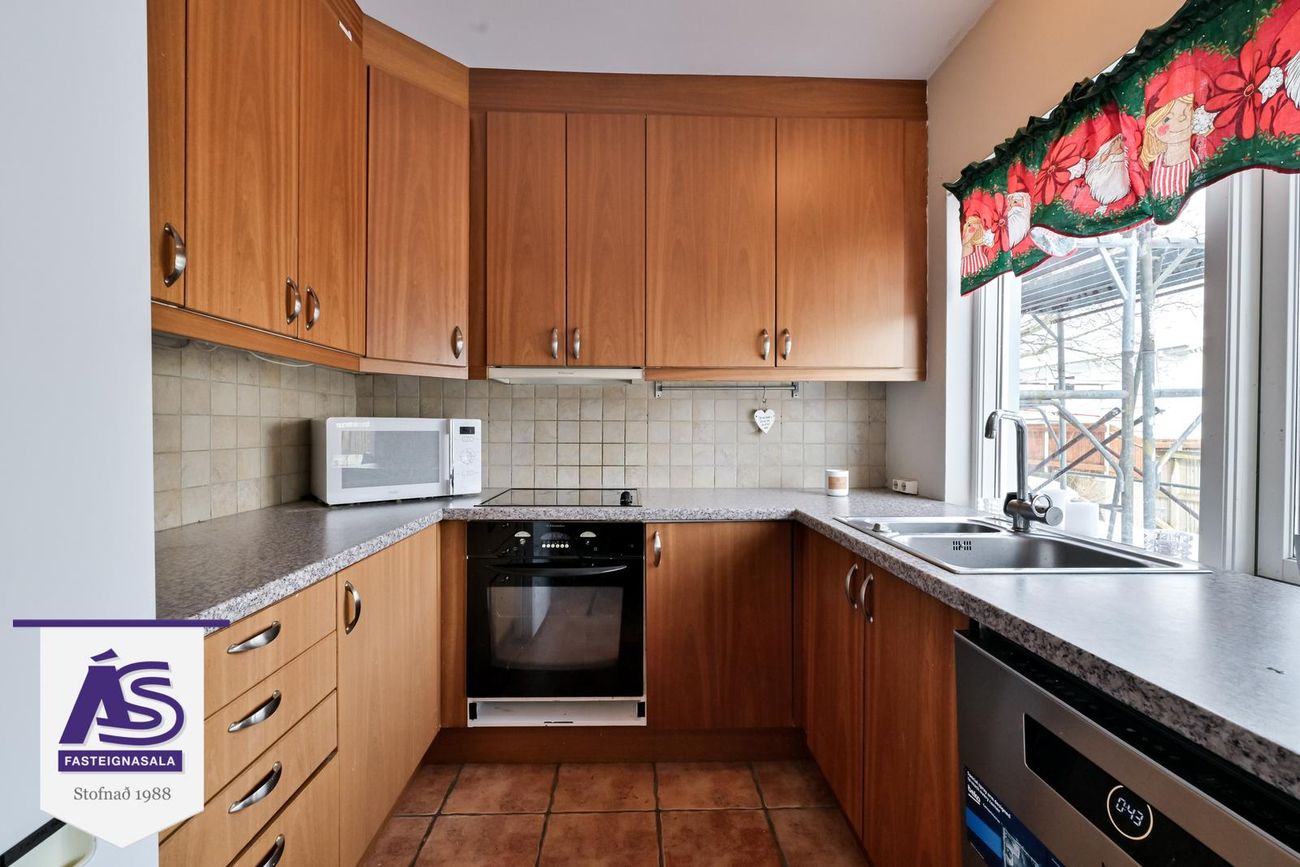 Fagrakinn 23 - 0001, 220 Hafnarfjörður