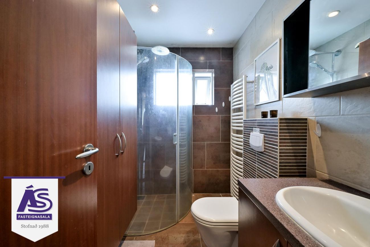 Fagrakinn 23 - 0001, 220 Hafnarfjörður