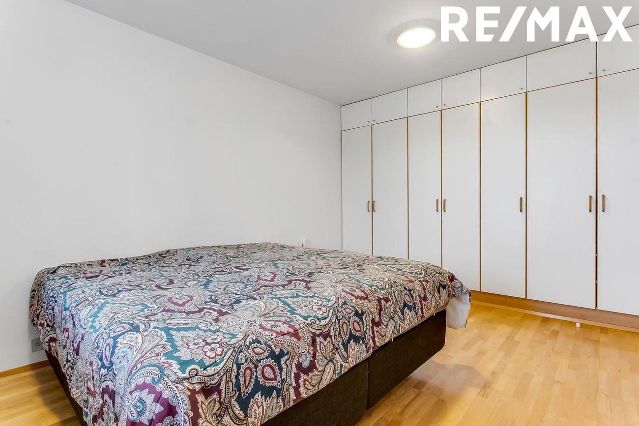 Sléttuvegur 15, 103 Reykjavík