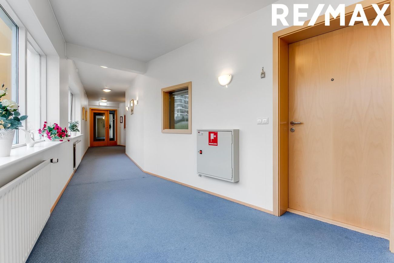 Sléttuvegur 15, 103 Reykjavík