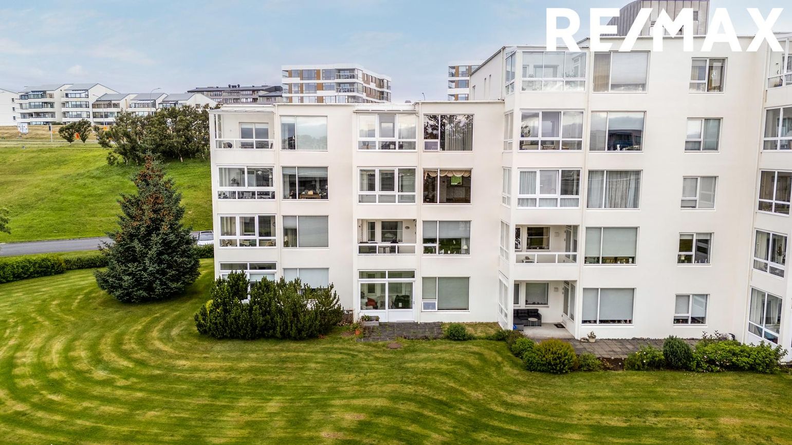 Sléttuvegur 15, 103 Reykjavík