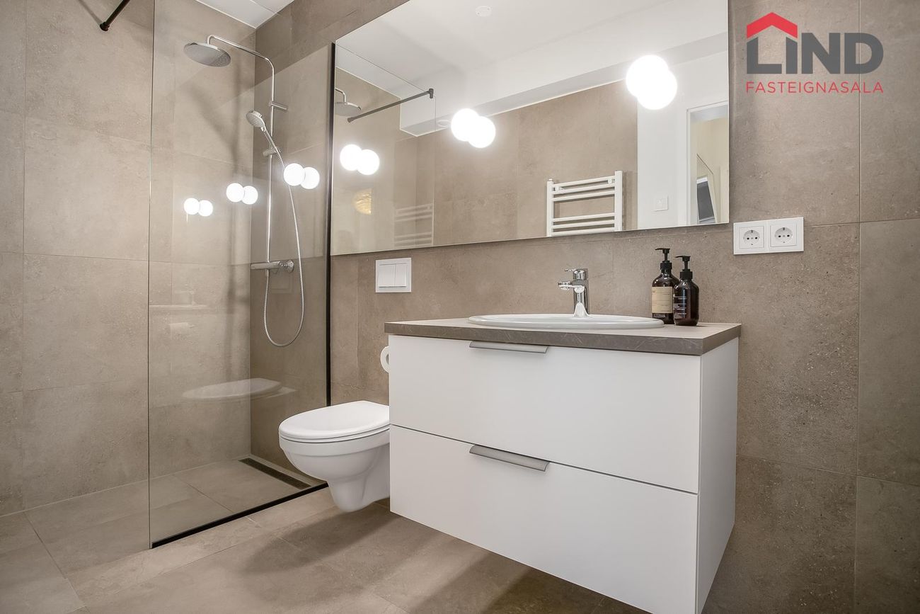 Áshamar 52 - 0311, 221 Hafnarfjörður